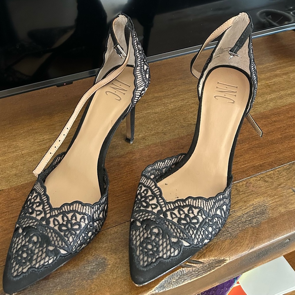 Elegant Black Lace Heels